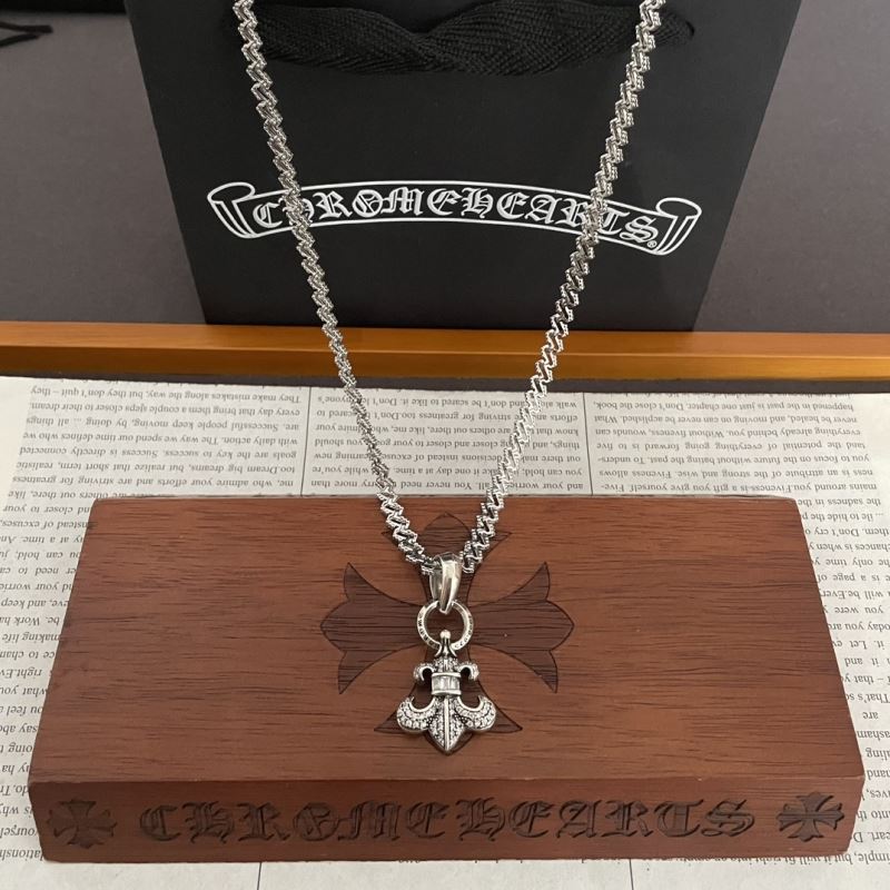 Ch**me He**ts necklaces